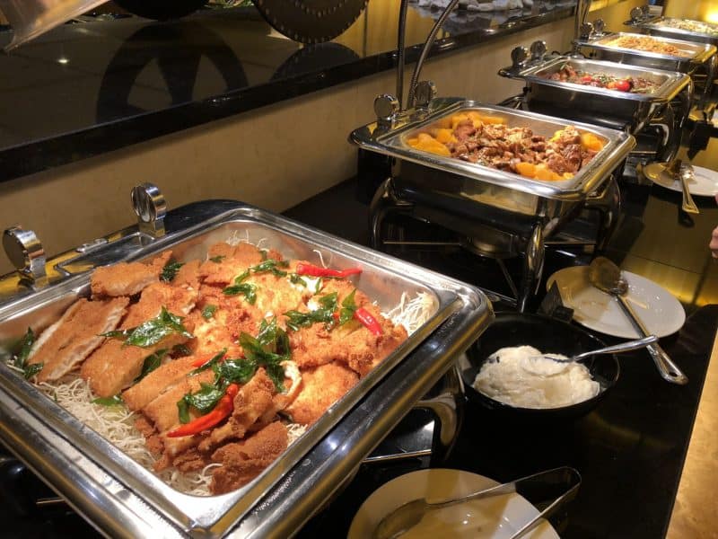 Lotus Dordrecht_Catering seafood and meat dishes buffet lunch menu food platter delicious appetising dishes newly cooked food t20 koYOPX e1572049916597